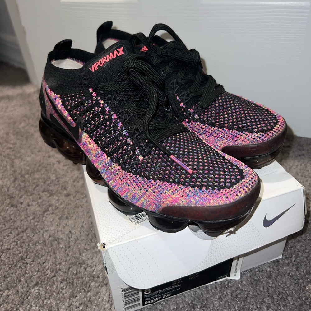 Women Nike VaporMax sneakers